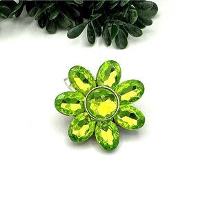 Vintage Style Green Flower Resin Gem Brooch Pin With Silver-Tone Backing